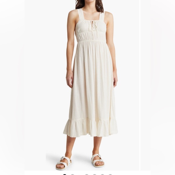 Roxy Dresses & Skirts - RoxyCream Midi Skirt